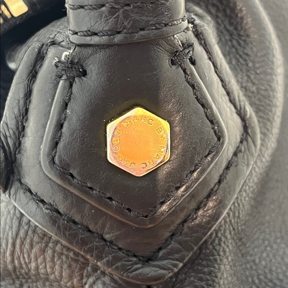 Marc by Marc Jacobs Natasha Black Leather Crossbody Bag - Picture 13 of 17